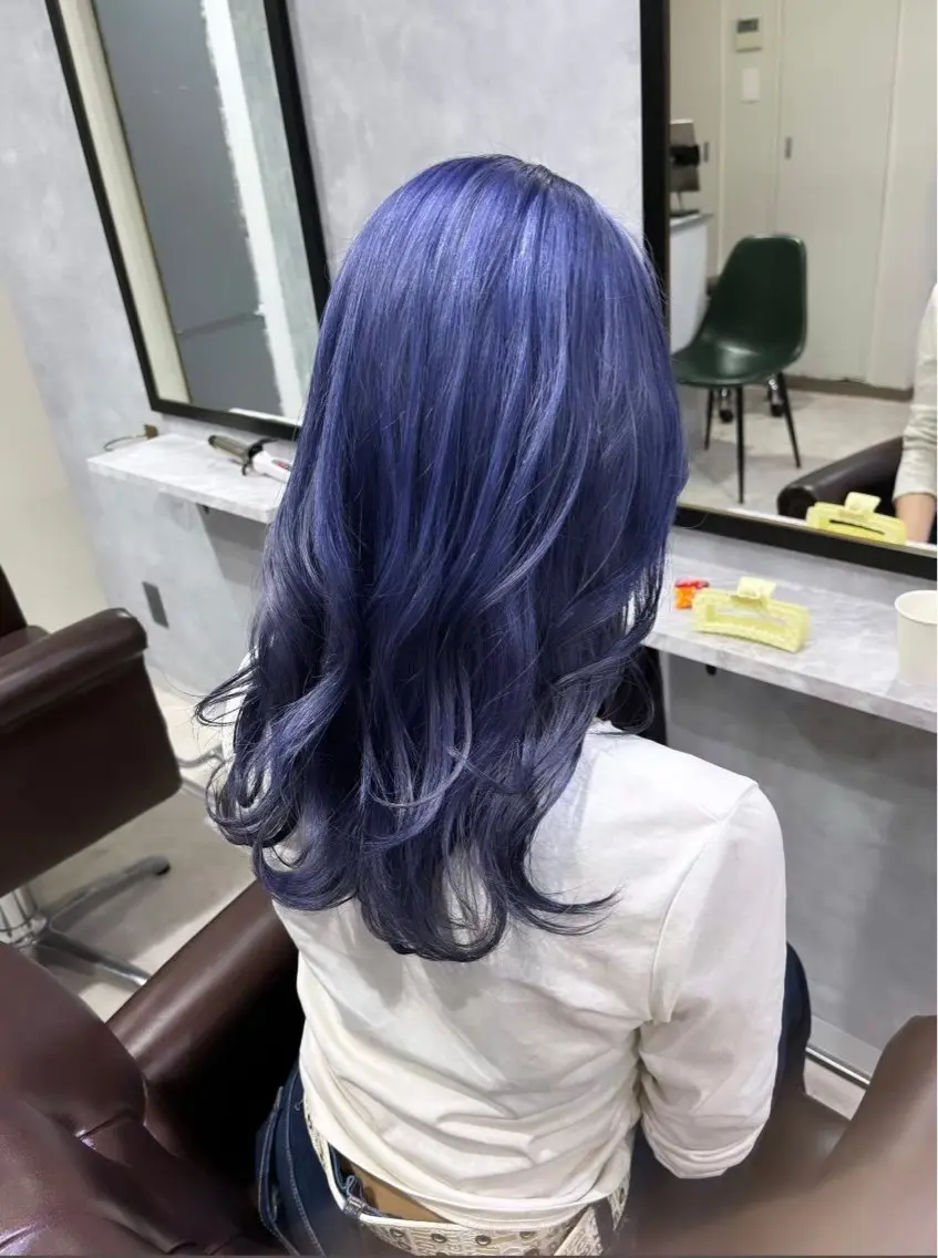 セミロング カラー ブルーカラー ヘアカラー ハイトーン/🫧 トレンドカラー/あやのヘアスタイル