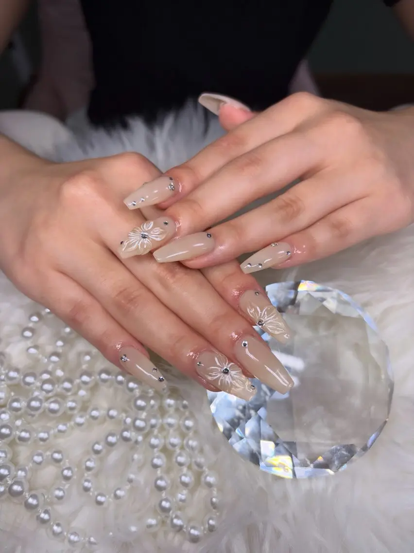 ネイル アートネイル オーロラネイル チークネイル 長さ出し フットネイル ハンドネイル Chan nailsのネイルデザイン