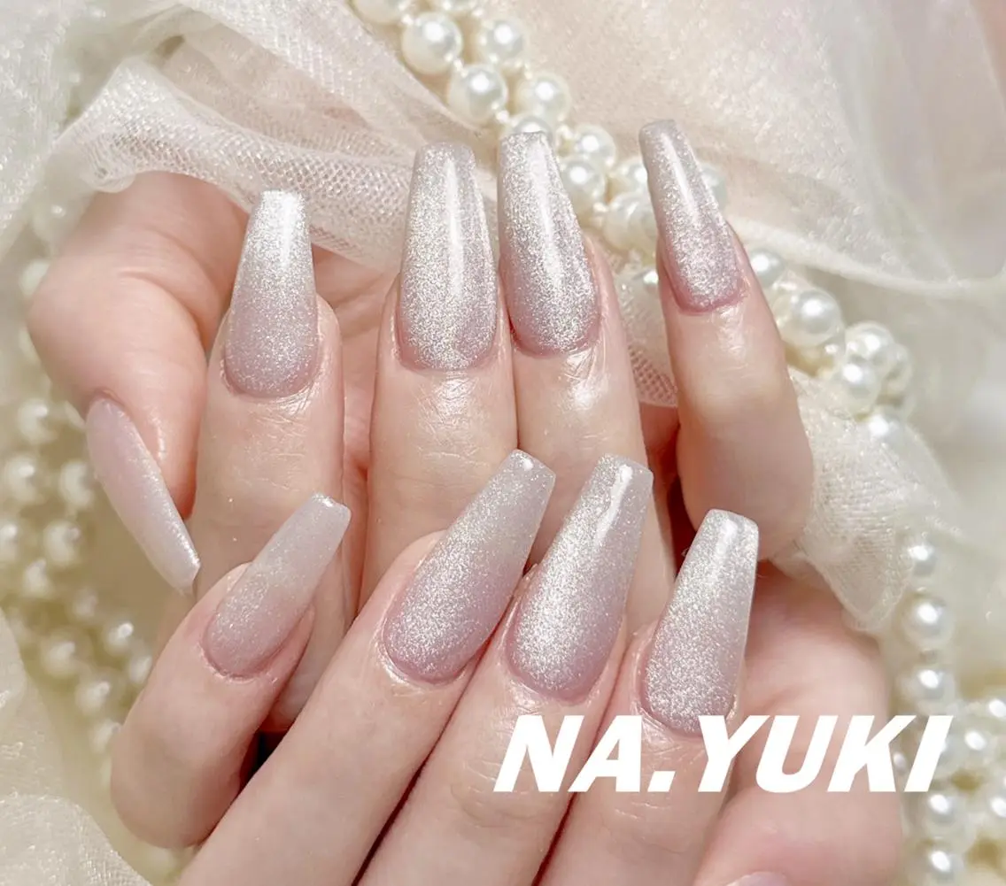 ネイル 🌷 Mooning 🌷のネイルデザイン