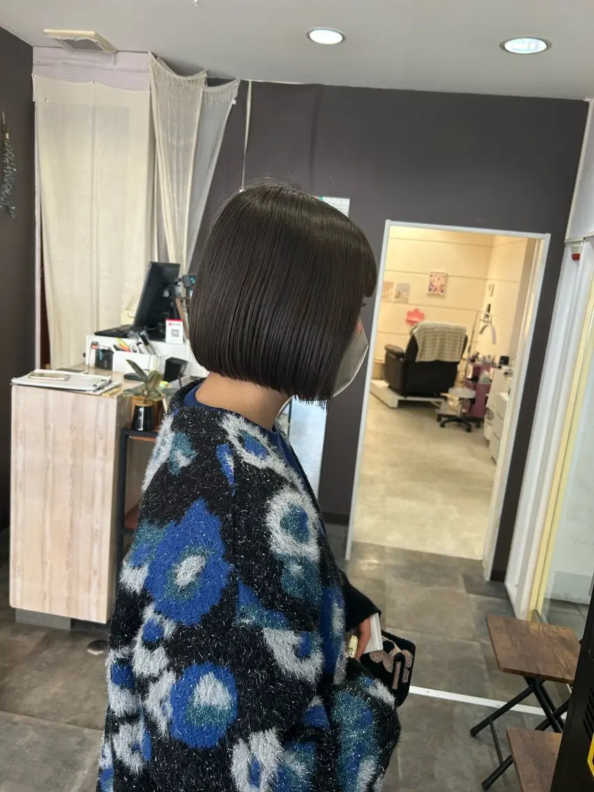 ミディアム ボブ カット 吉村 夏椰のヘアスタイル