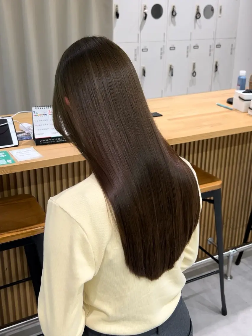 ロング カラー 黒髪 ブルーカラー ブルーブラック グレージュ オリーブグレージュ 町田縮毛矯正/ 髪質改善/美髪特化のヘアスタイル