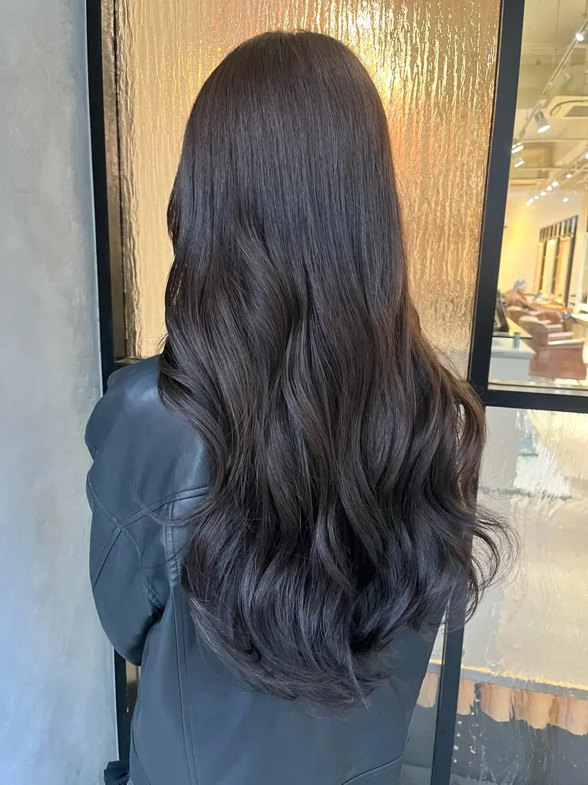 ロング カラー 透明感カラー 髪質改善 トリートメント ヘアカラー トリートメント イケハラ ナナミのヘアスタイル