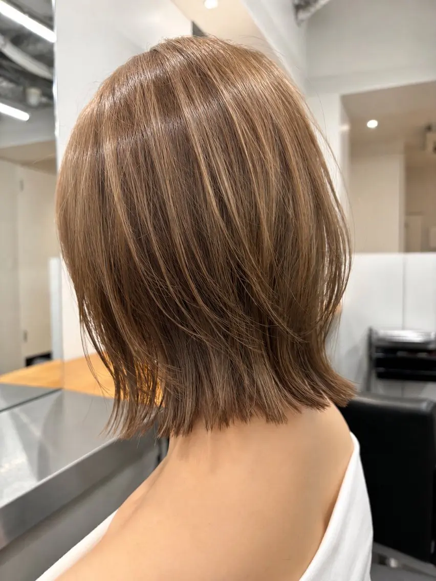 ミディアム カラー ボブレイヤー ボブ レイヤーカット 小玉 彰哉のヘアスタイル