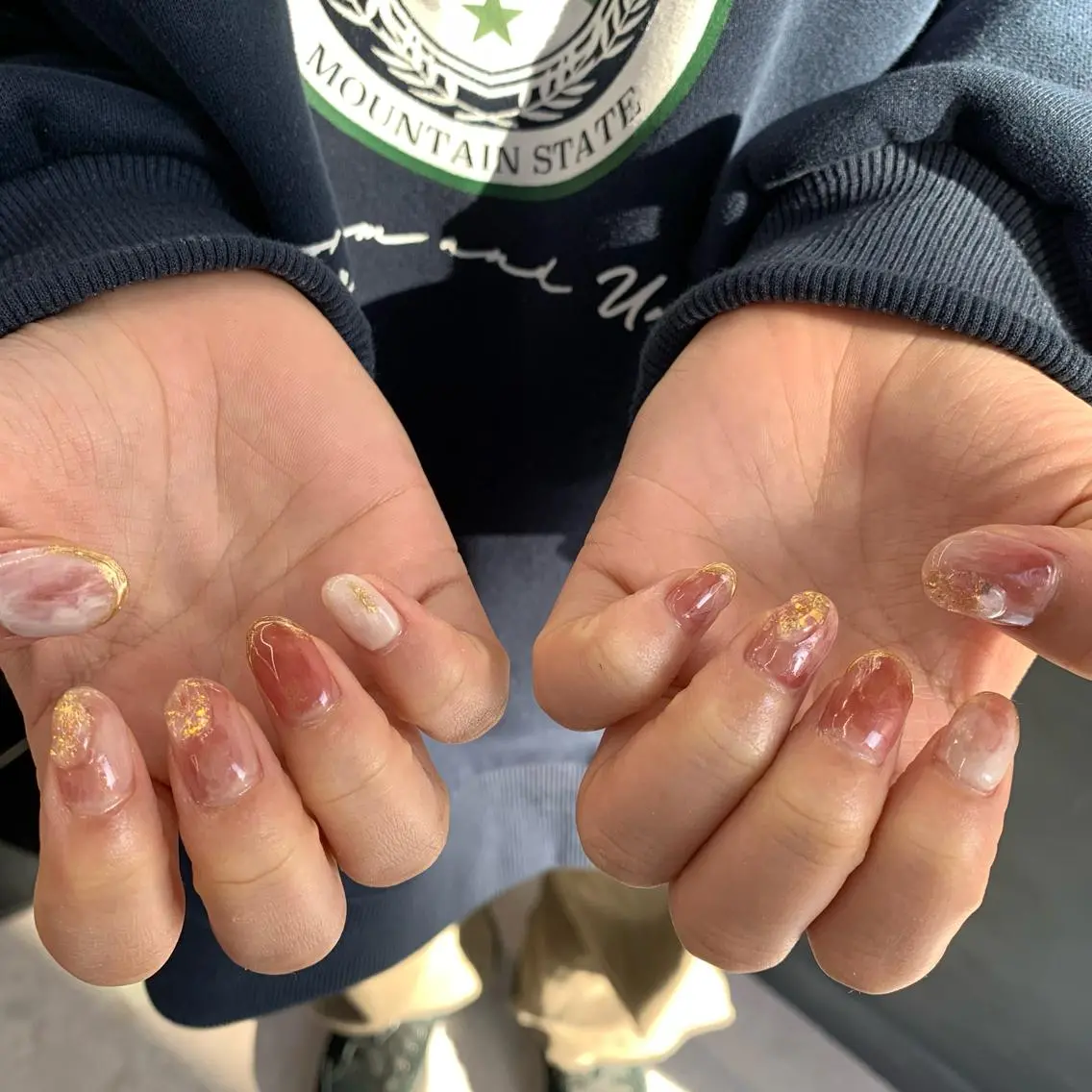 ネイル ニュアンスネイル マキノ ユイのネイルデザイン