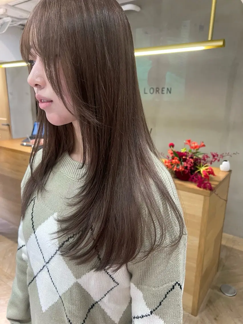 ロング レイヤーカット カット ヘアカラー トリートメント レイヤーカット ＆ハッシュカット✂️のヘアスタイル