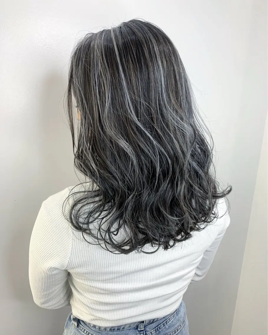 セミロング カラー 🍀︎Reika 🍀のヘアスタイル