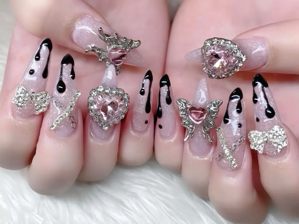 ネイル チークネイル 桜ネイル フレンチネイル ジェルネイル ガラスフレンチ ハンドネイル Rin Nail 新大久保店のネイルデザイン