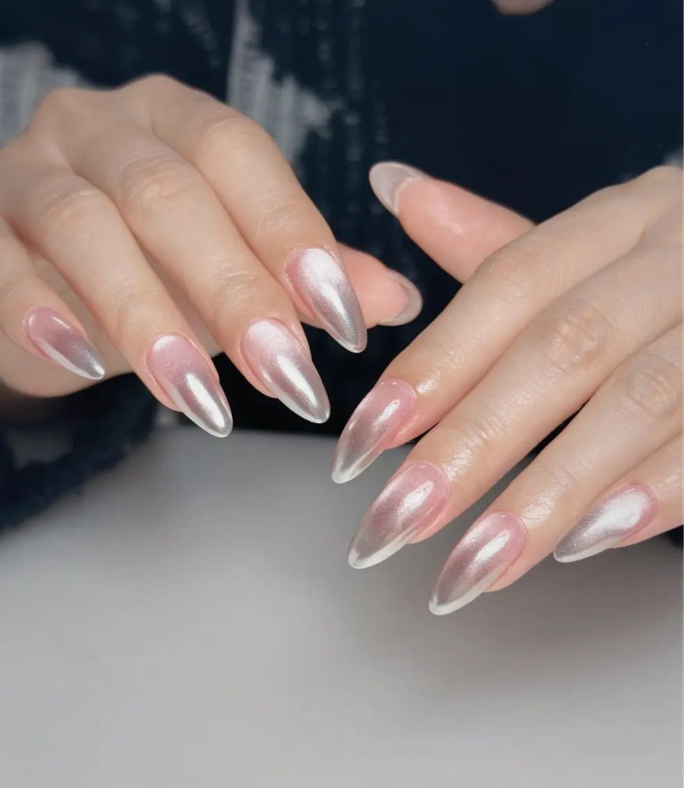 ネイル オーロラネイル 長さ出し フットネイル 韓国ネイル ラメ(グリッター) 👍thumbs up nail👍のネイルデザイン