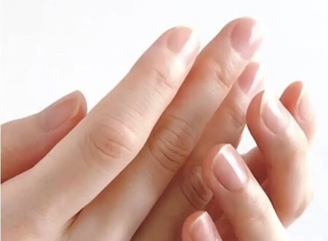 ネイル ジェルネイル LUCULIA 渡邉のネイルデザイン