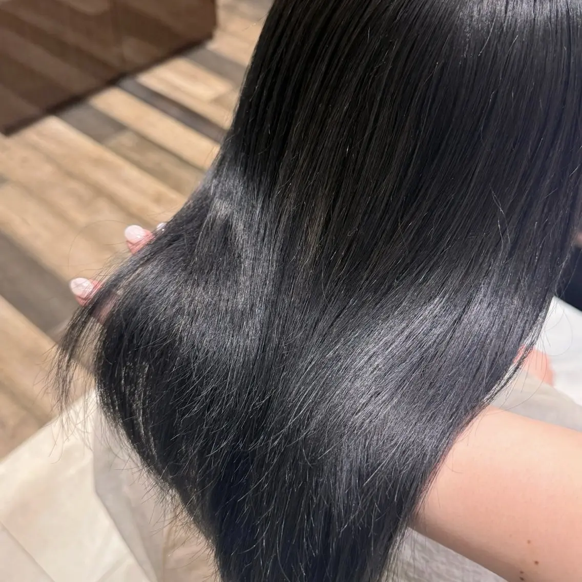 セミロング ヘアカラー トリートメント sakura/ 透明感カラー🫧のヘアスタイル