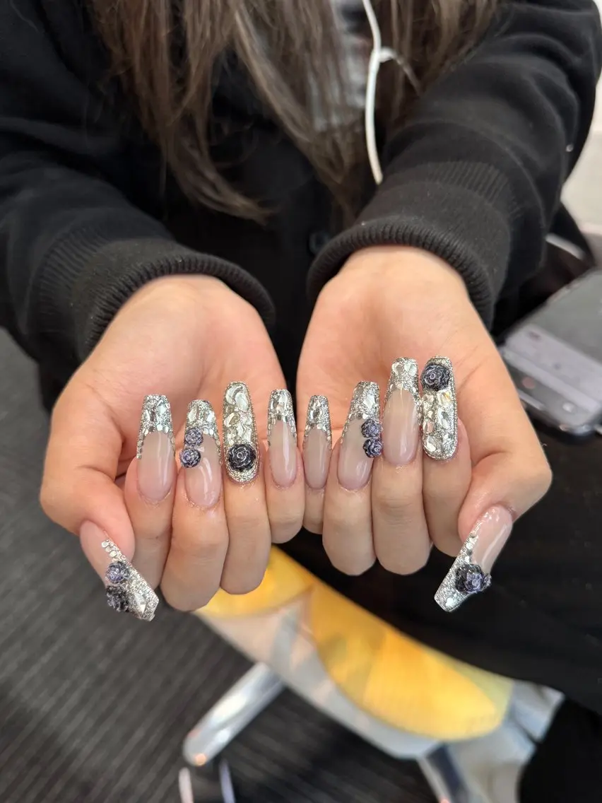 ネイル オーロラネイル 長さ出し フレンチネイル ジェルネイル ガラスフレンチ ハンドネイル Rela・S NAILのネイルデザイン