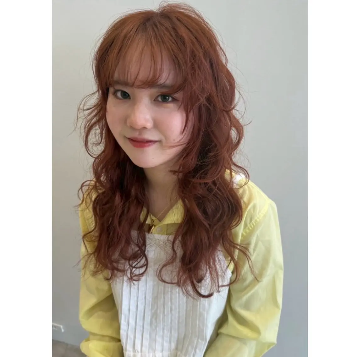 ロング カラー ヘアカラー illatos サヤナのヘアスタイル