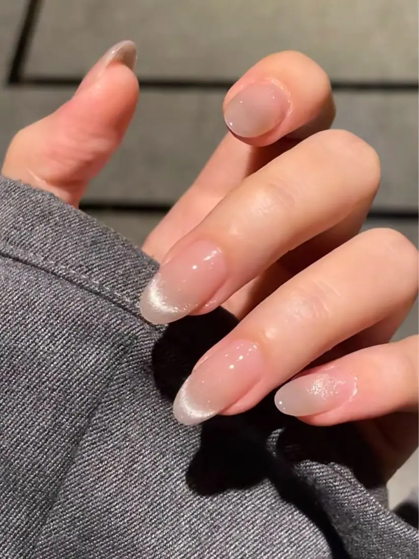 ミディアム Atelier nail salonのネイルデザイン
