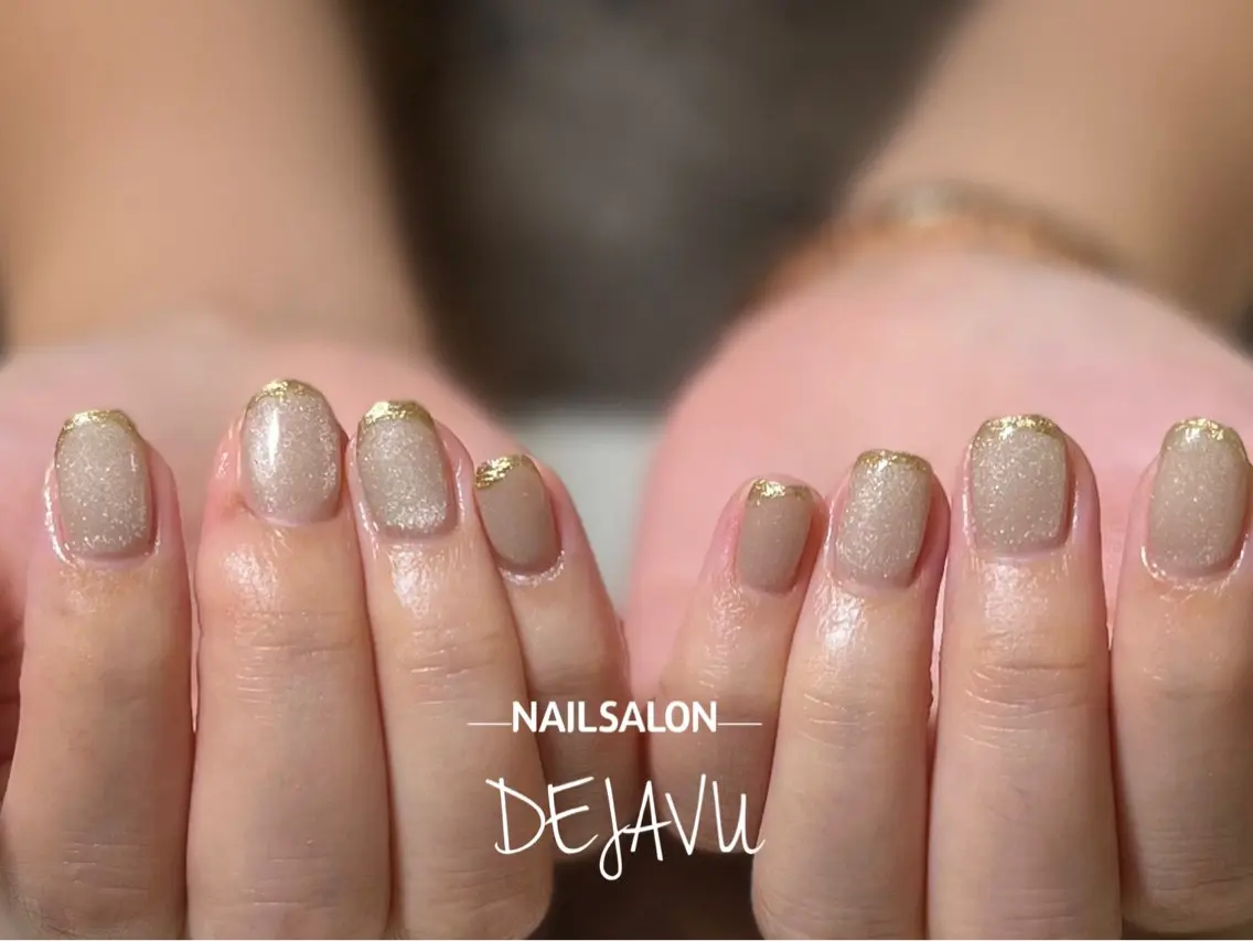 ネイル フレンチネイル マグネットネイル ミラーネイル シンプルネイル ハンドネイル Nail salon Dejavu 🌿のネイルデザイン