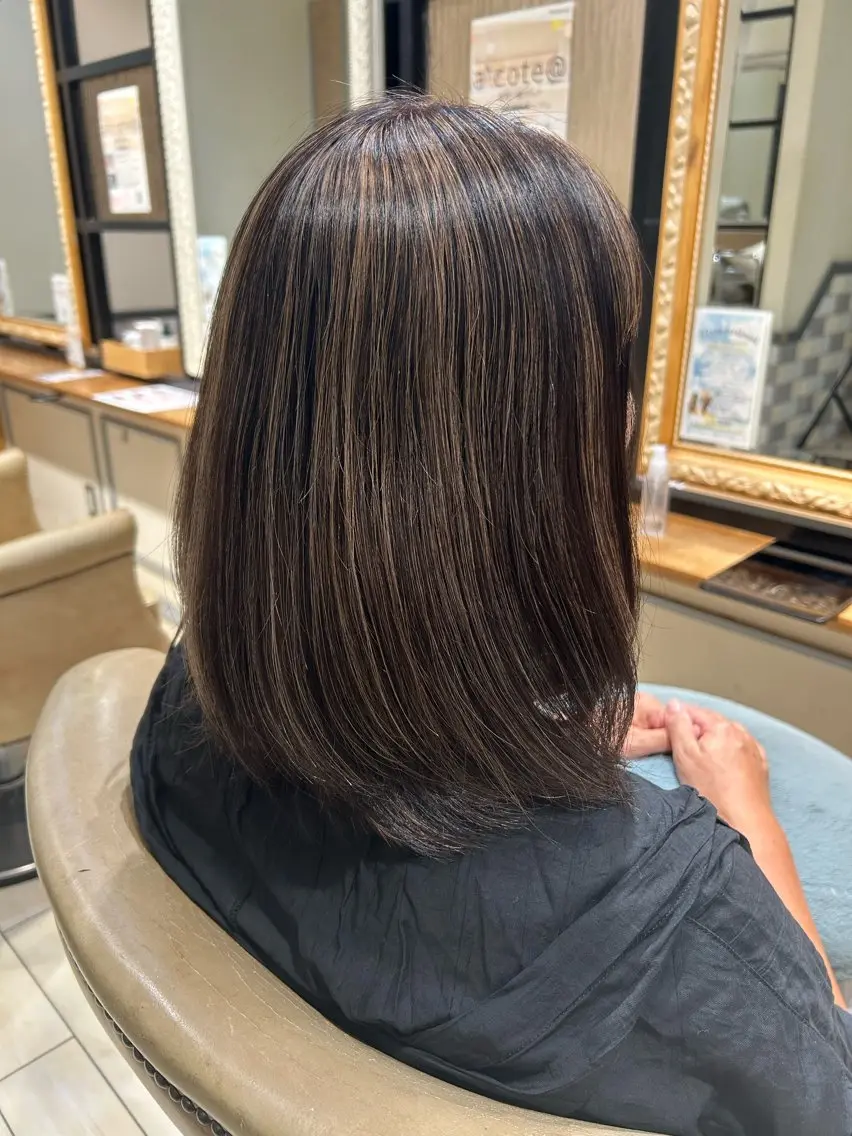 ミディアム カラー ハイライトカラー ハイライト ヘアカラー たけだゆうほ♪ ブリーチ/インナーのヘアスタイル