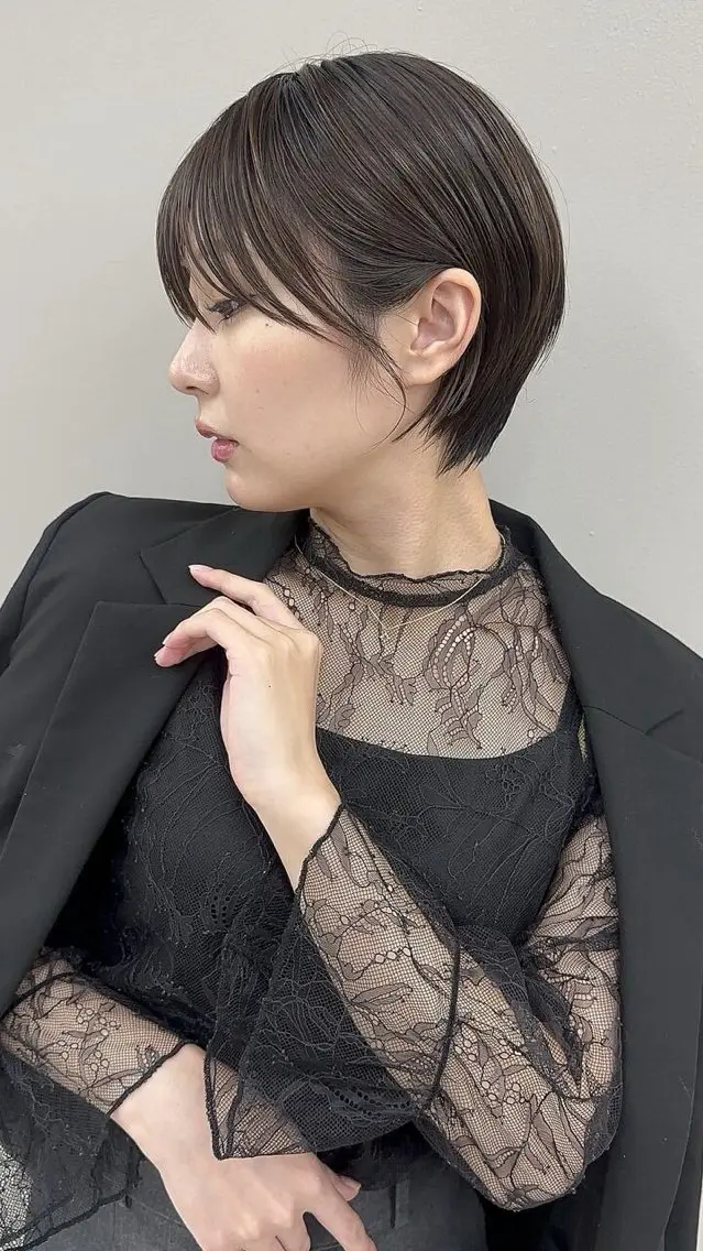 ショート カラー ショートボブ バレイヤージュ ベージュカラー ブリーチ ケアブリーチ カット トリートメント 新宿/髪質改善/ボブ 韓国レイヤー大重聖斗のヘアスタイル