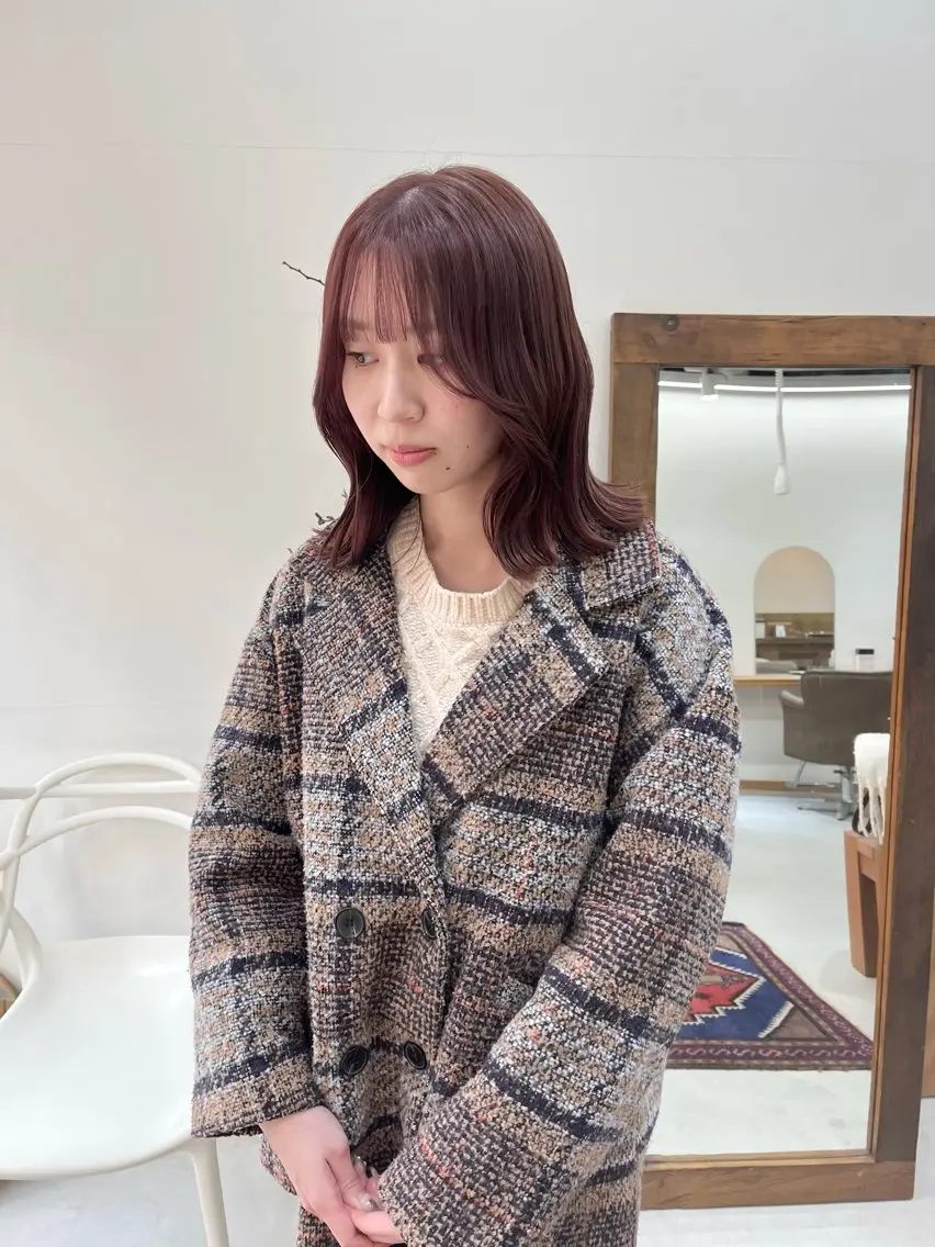 ミディアム カラー ヘアアレンジ ブリーチ ダブルカラー ブリーチなしカラー くびれヘア カット ヘアカラー トリートメント ena/ブリーチなし 透明感・レイヤー🎀のヘアスタイル