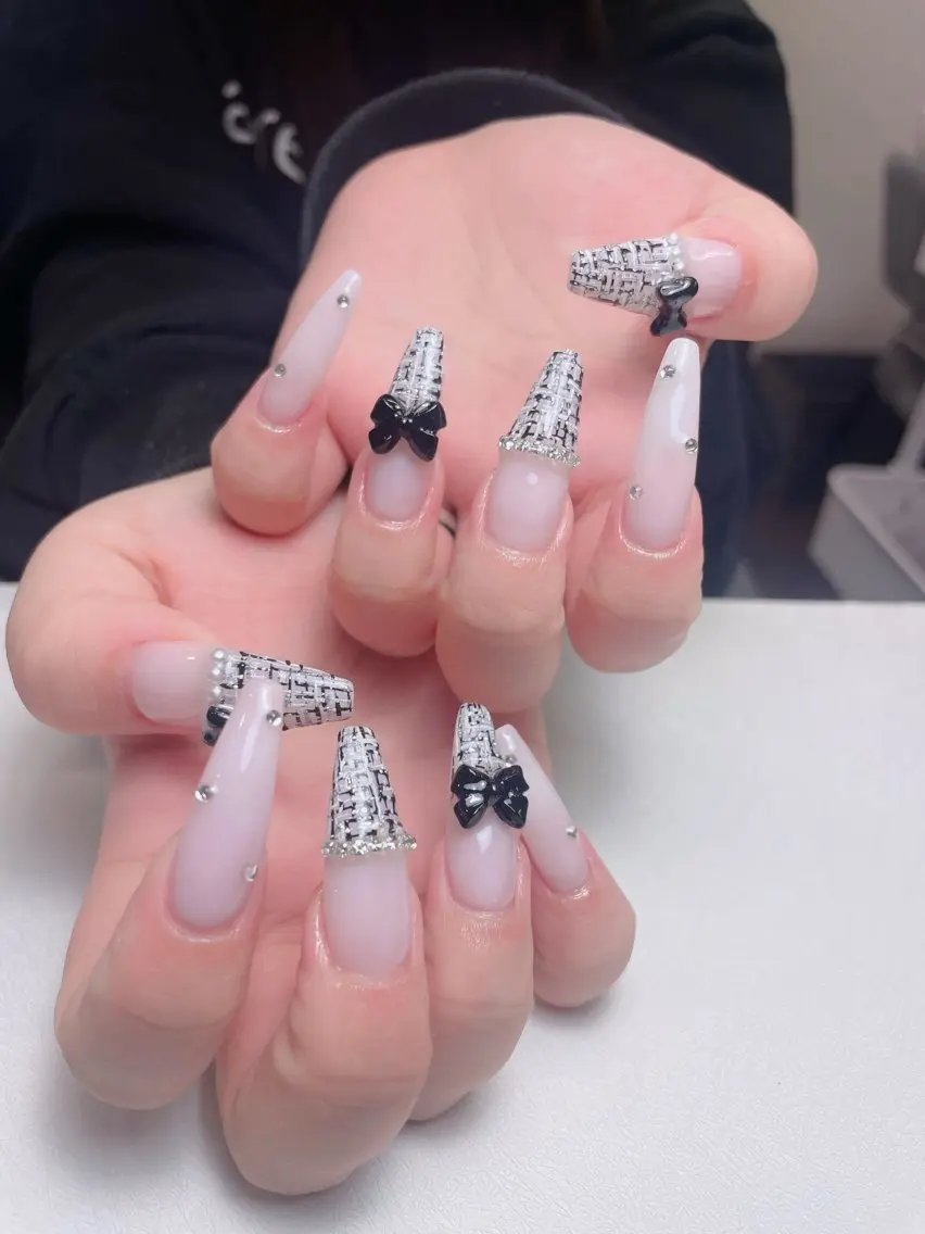 ネイル 長さ出し ジェルネイル ガーリー 韓国ネイル ロングネイル 中野駅から2分 MEO NAILのネイルデザイン