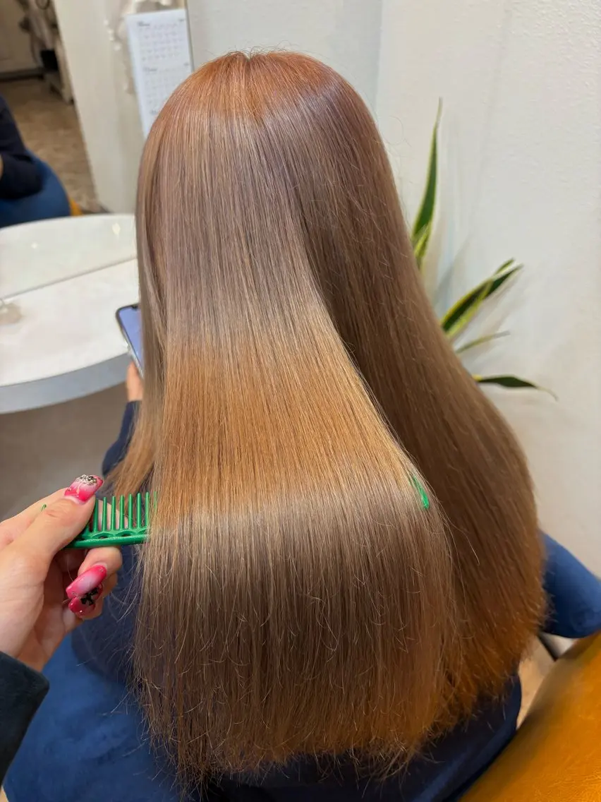 💛🎨ケアブリーチ➕透明感カラー➕3Stepトリートメント🎨🧡の写真