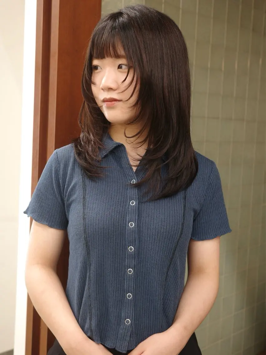 ロング カット (𝐡)𝐰𝐢𝐦 𝐲𝐮𝐧𝐚のヘアスタイル