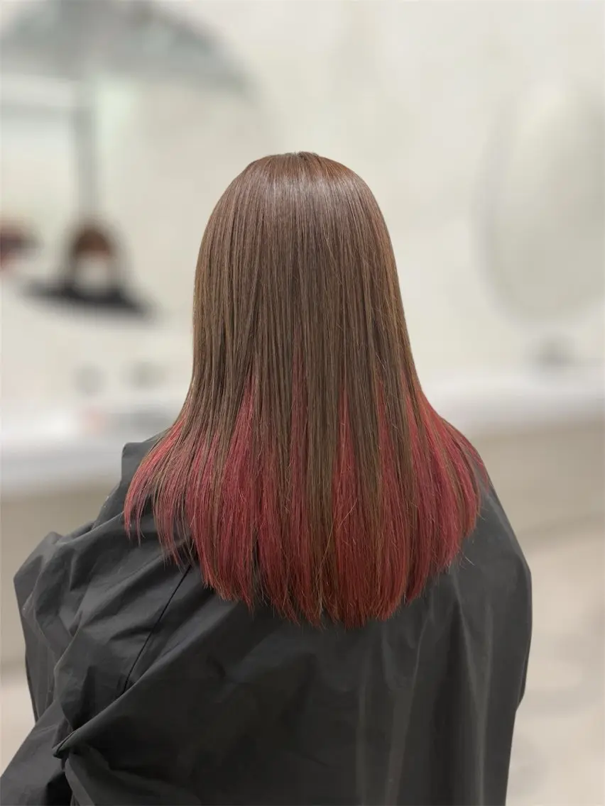セミロング ヘアカラー レイヤー／ハイトーン 🍎森貝洋亮🍎のヘアスタイル