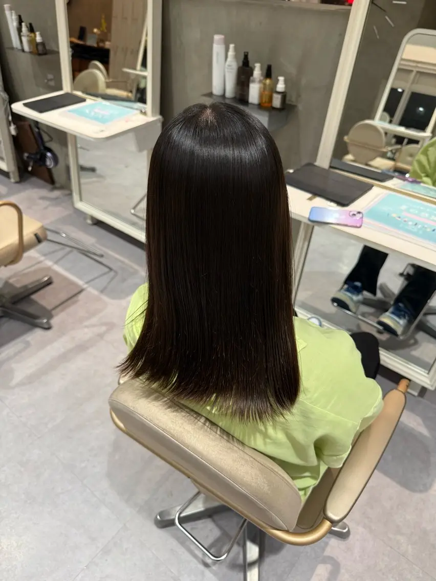 セミロング 縮毛矯正 やはらりの/ 酸性ストレートのヘアスタイル