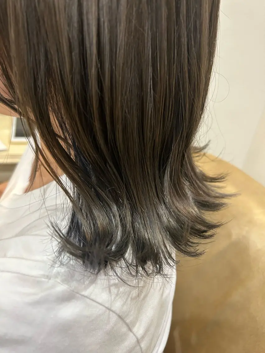 ミディアム ayumi ／透明感カラーのヘアスタイル