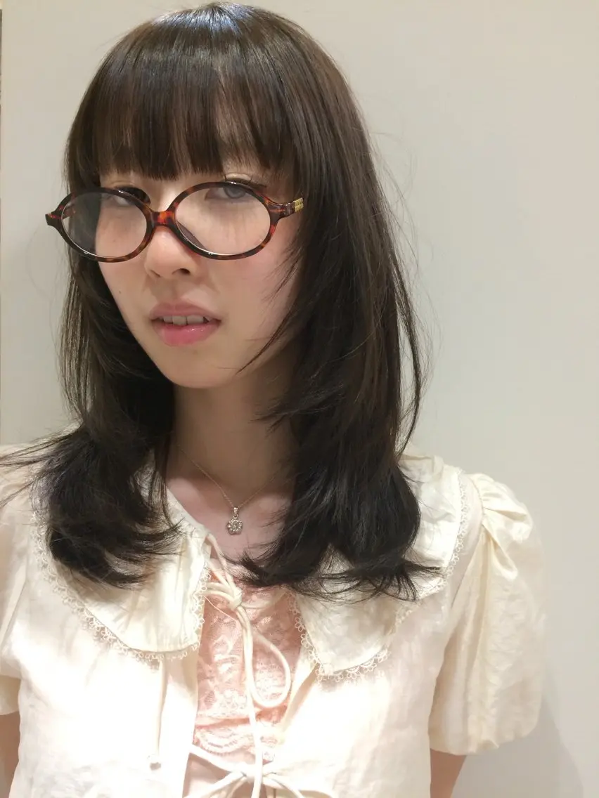 ミディアム ヘアカラー 山田 麻椰のヘアスタイル