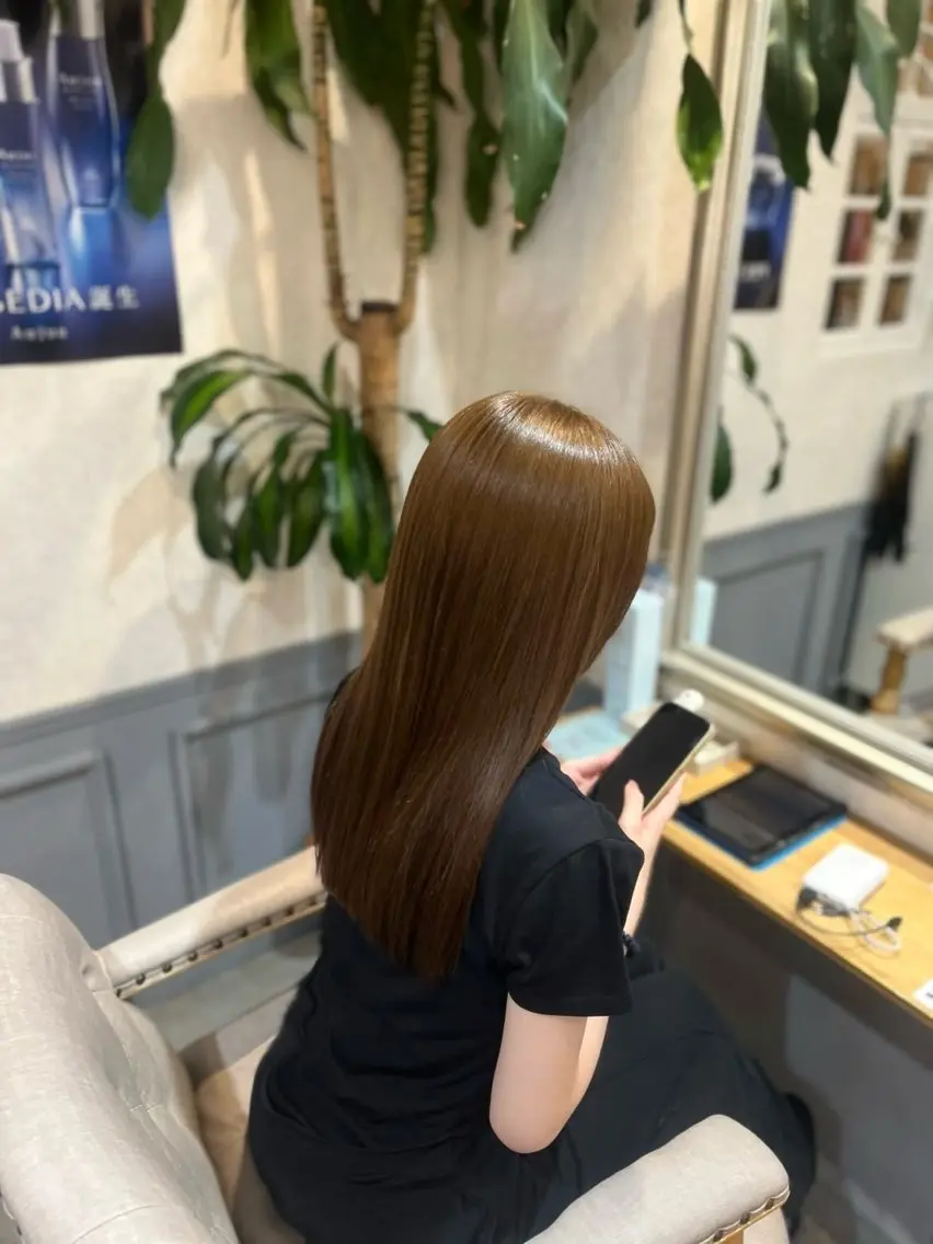 ロング カラー ベージュカラー イルミナカラー オリーブベージュ カット ヘアカラー 美容室 sanctuaryのヘアスタイル