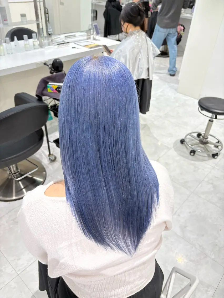 ロング カラー ヘアカラー 🤍ྀི透ける寒色 Cocoa🤍ྀིのヘアスタイル