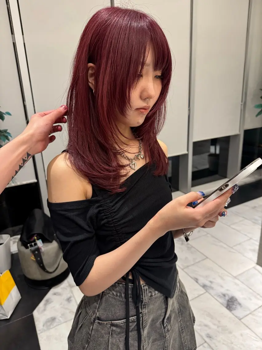 ミディアム カラー ヘアカラー トリートメント ブリーチ🫴 ボブ✍️レイヤーのヘアスタイル