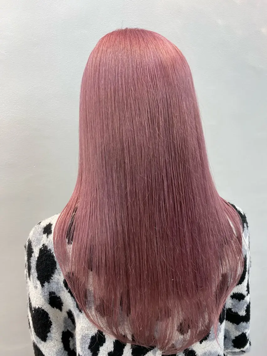 セミロング カラー ブリーチ ピンクカラー レイヤー暖色カラー 池袋Yamamotoのヘアスタイル