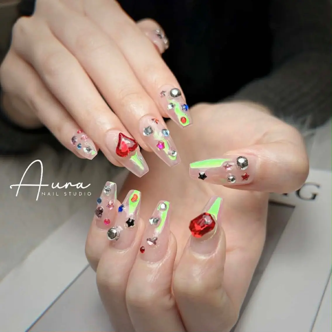 ネイル ハンドネイル Aura Nail HanNaのネイルデザイン