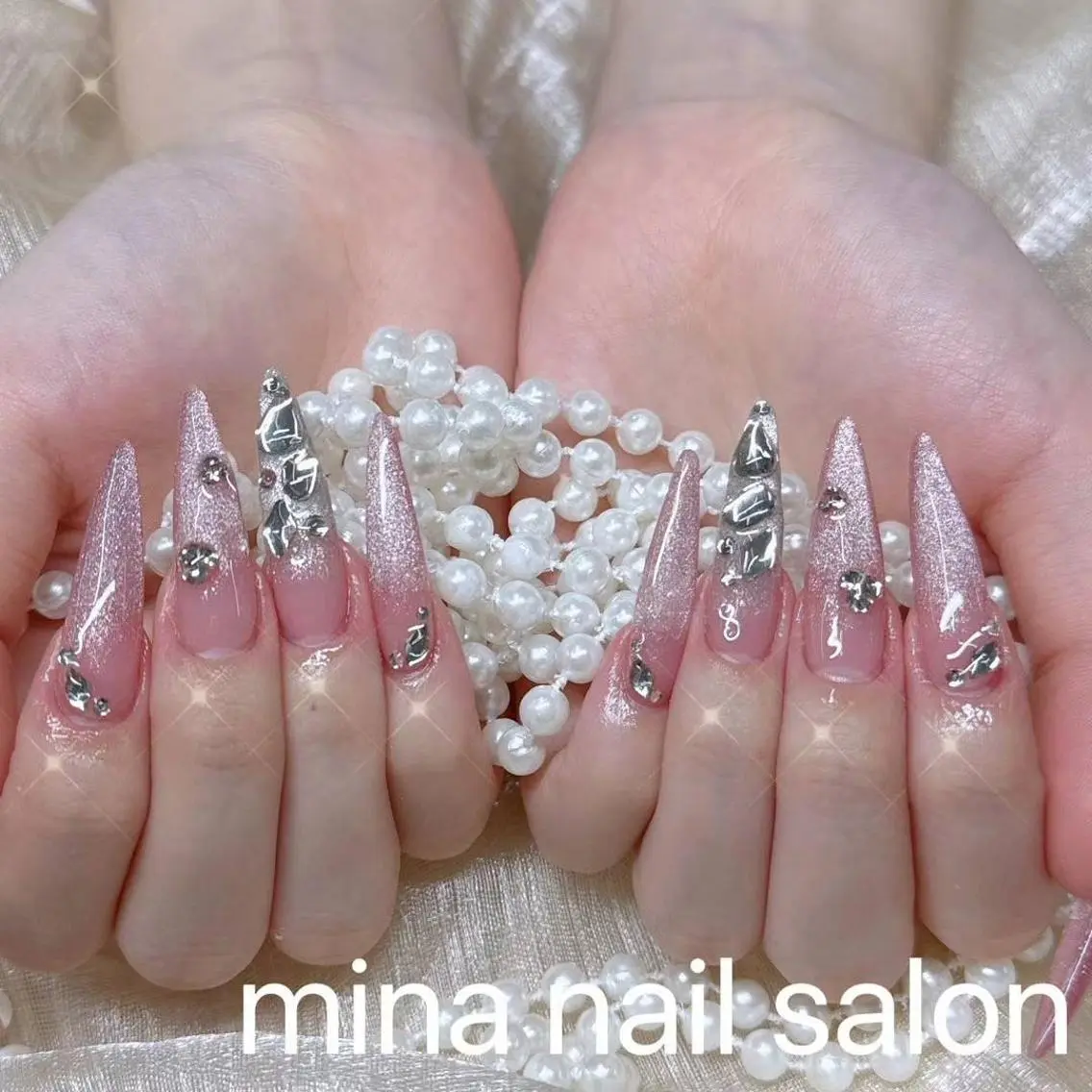 ネイル 🎀まゆ 🪽🐾のネイルデザイン