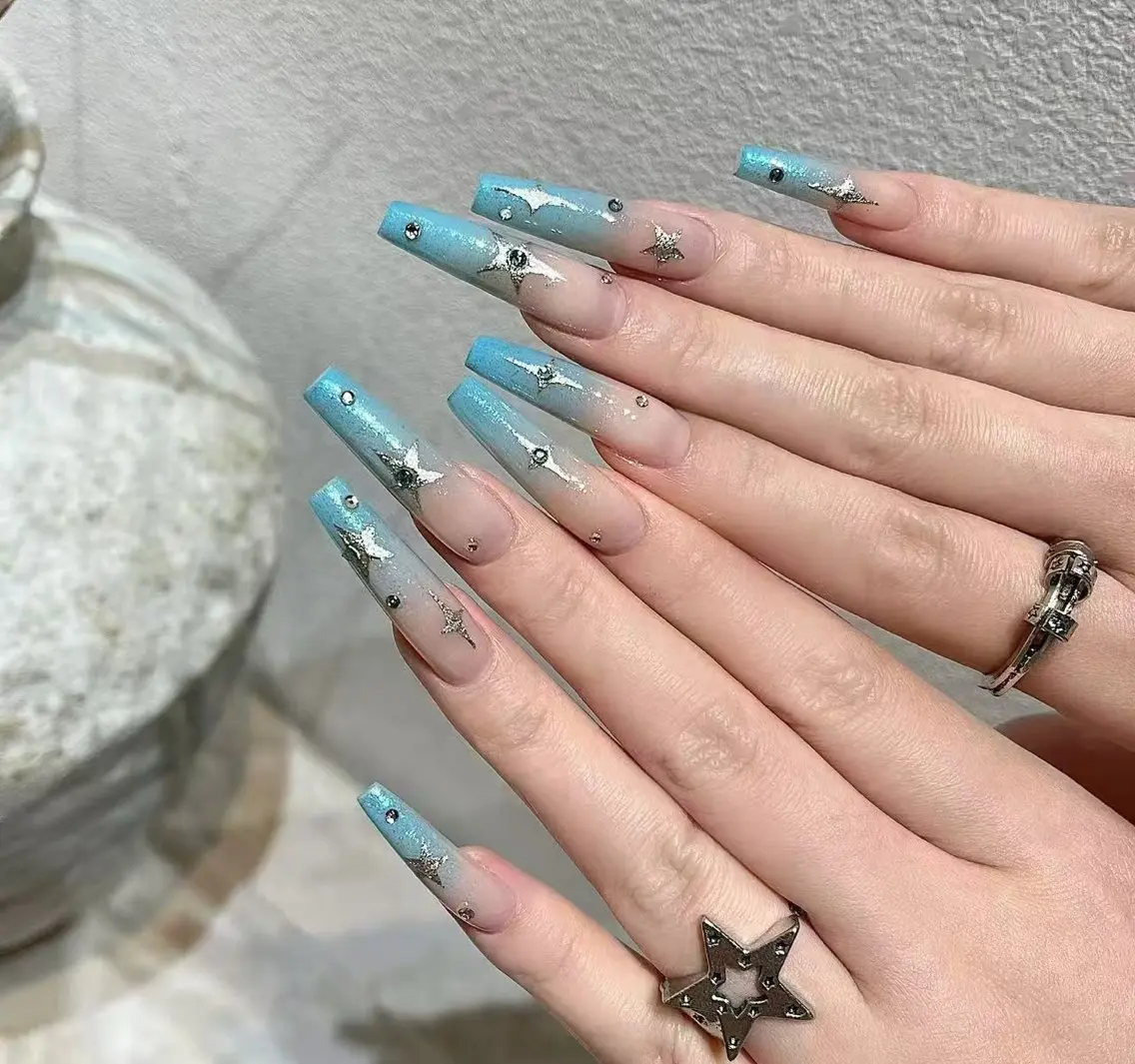 ネイル オーロラネイル フラワーネイル フットネイル フレンチネイル ジェルネイル ハンドネイル BabyYouMi nailのネイルデザイン