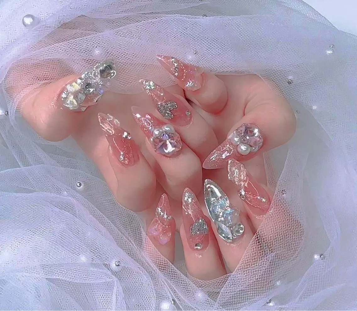 ネイル R salonのネイルデザイン