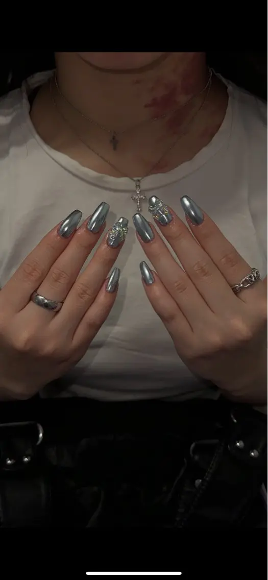 ネイル ミラーネイル mavie✧ ネイルモデル様募集中のネイルデザイン