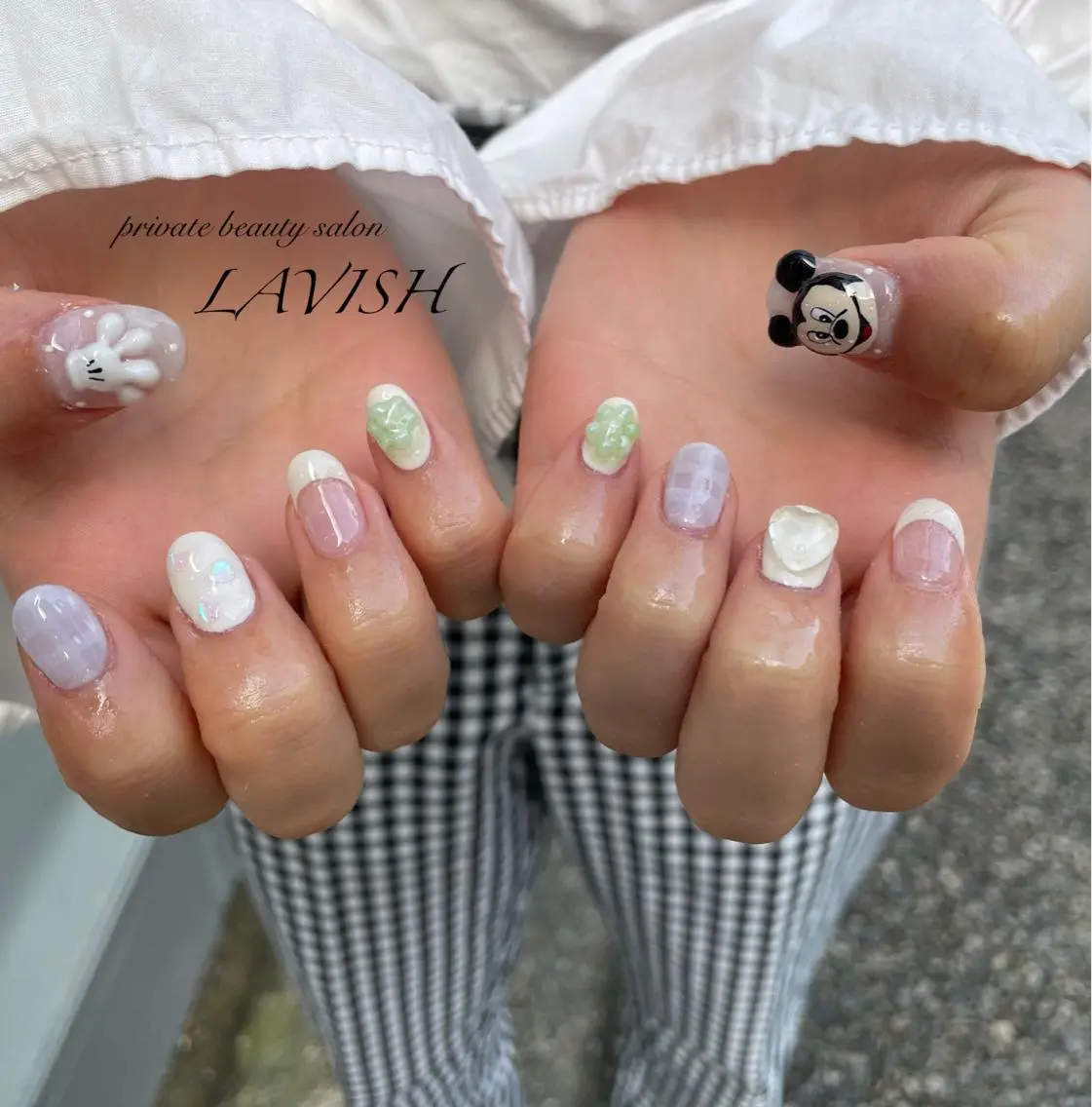 ネイル LAVISH 大和店 emi・:*+のネイルデザイン