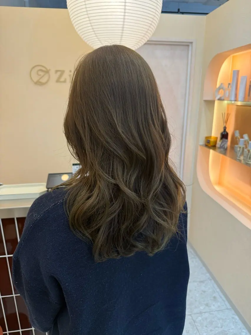 ロング ヘアカラー トリートメント 🧡 TOMO🧡のヘアスタイル