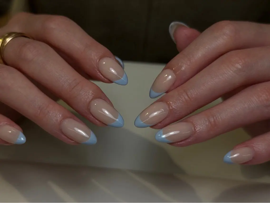 ネイル チークネイル フレンチネイル 韓国ネイル マグネットネイル 持ち込み ハンドネイル Hi nail🎀 池袋kozueのネイルデザイン