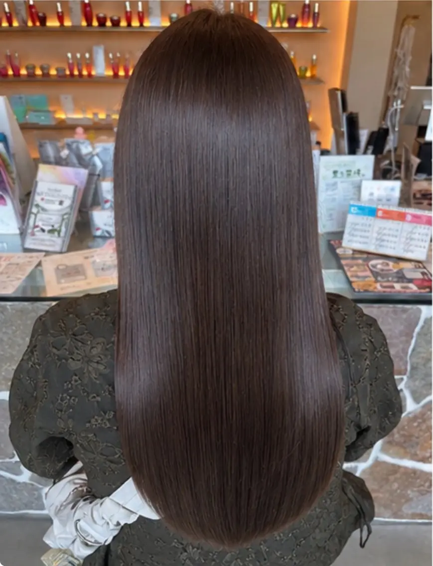 カラー 坂本 温のヘアスタイル