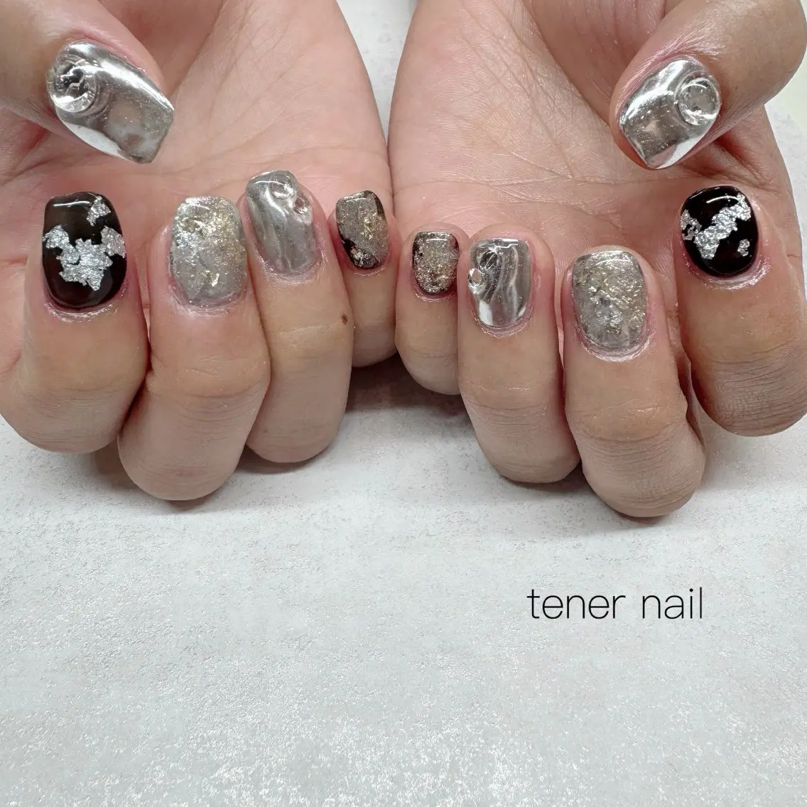 ネイル シルバー ハンドネイル テネルネイル tener nailのネイルデザイン