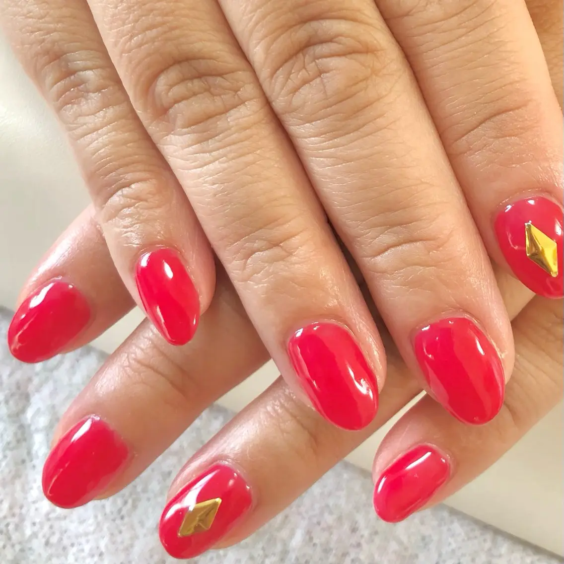 ネイル 赤色 ハンドネイル salon *meehoのネイルデザイン