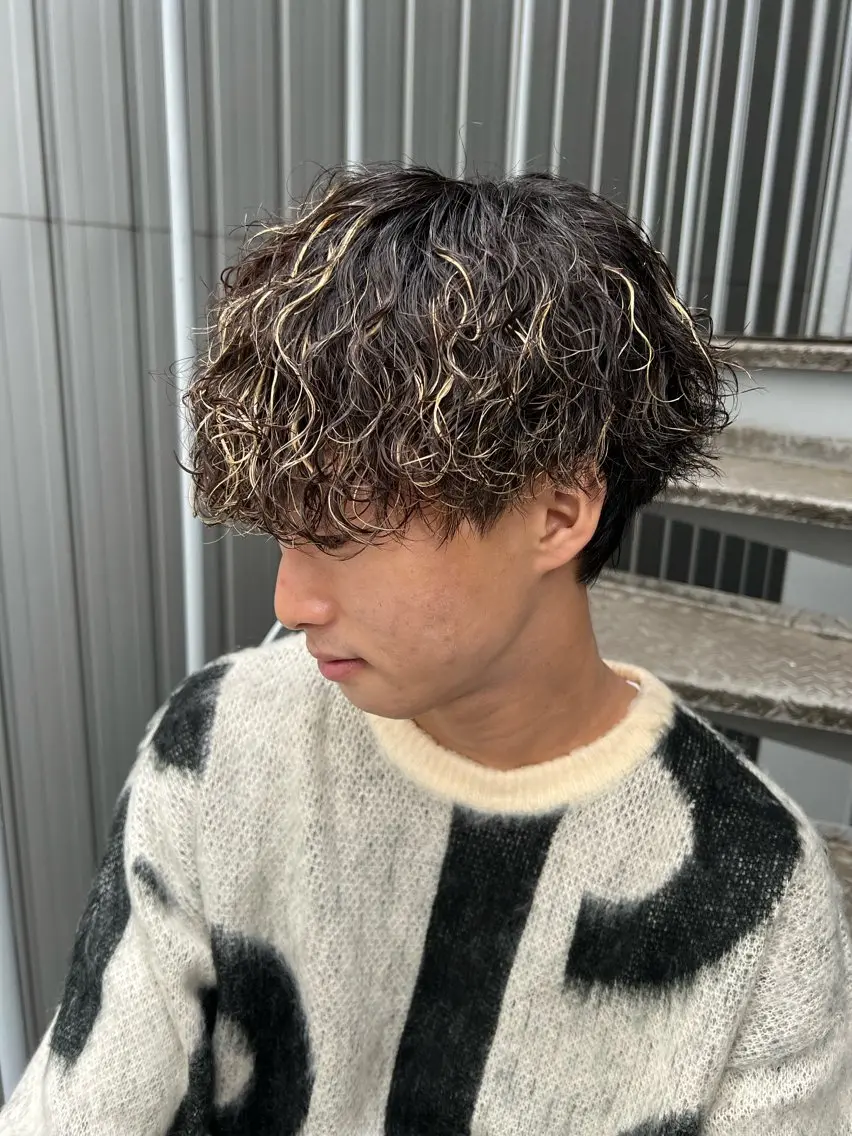 パーマ メンズ カット パーマ メンズパーマ特化/ シャドウ/波巻/陸翔のヘアスタイル