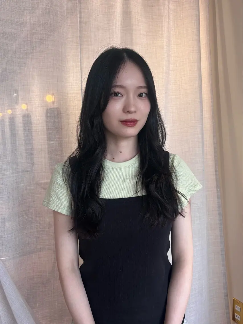 ロング 崎村 寧々のヘアスタイル