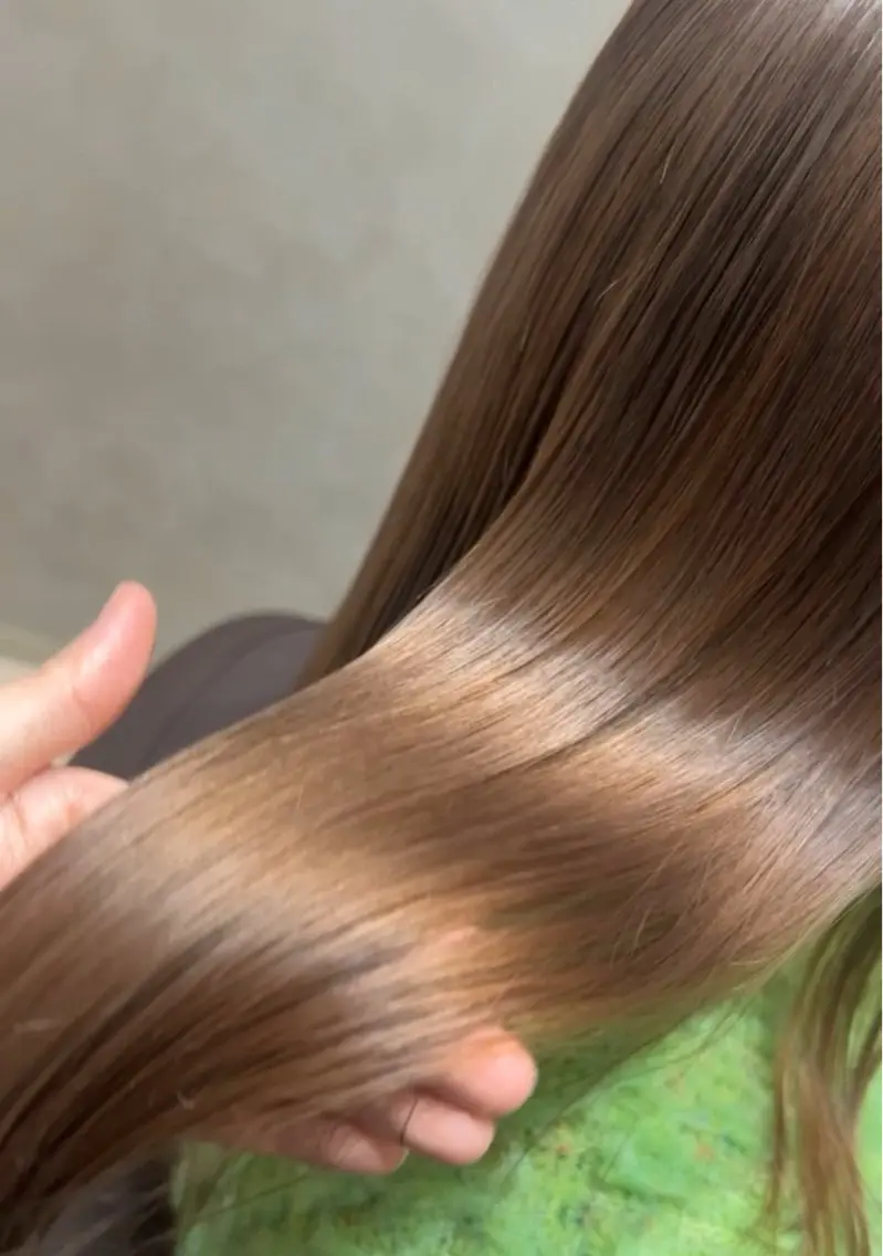 ロング カラー カット ヘアカラー トリートメント 🌈安藤愛/透明感 艶カラー🫧ROWのヘアスタイル