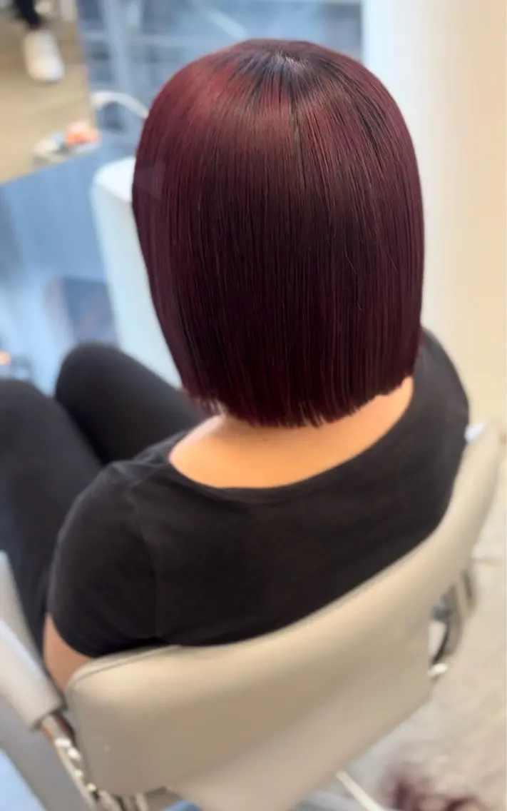 ショート honoka🩶 /透明感カラーのヘアスタイル