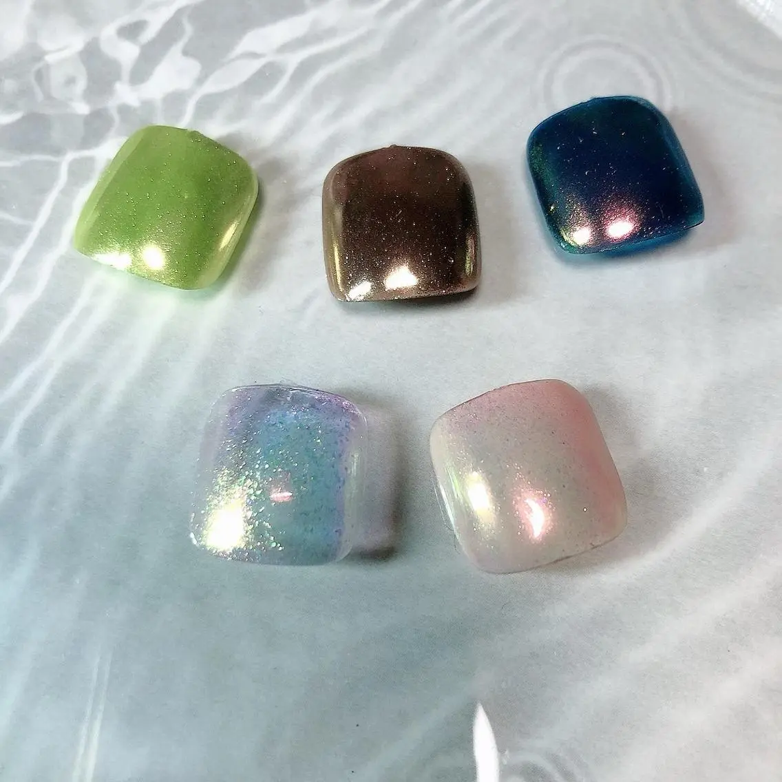 ネイル アートネイル ジェルネイル キラキラネイル オフィスネイル ショートネイル 🧸 Emiri🫧のマツエク・マツパデザイン
