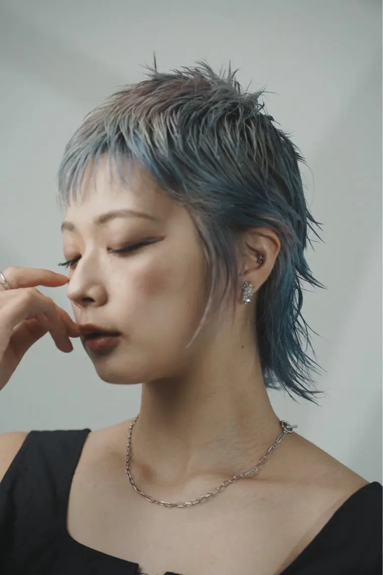 ショート ブリーチなしカラー RURI🩵のヘアスタイル