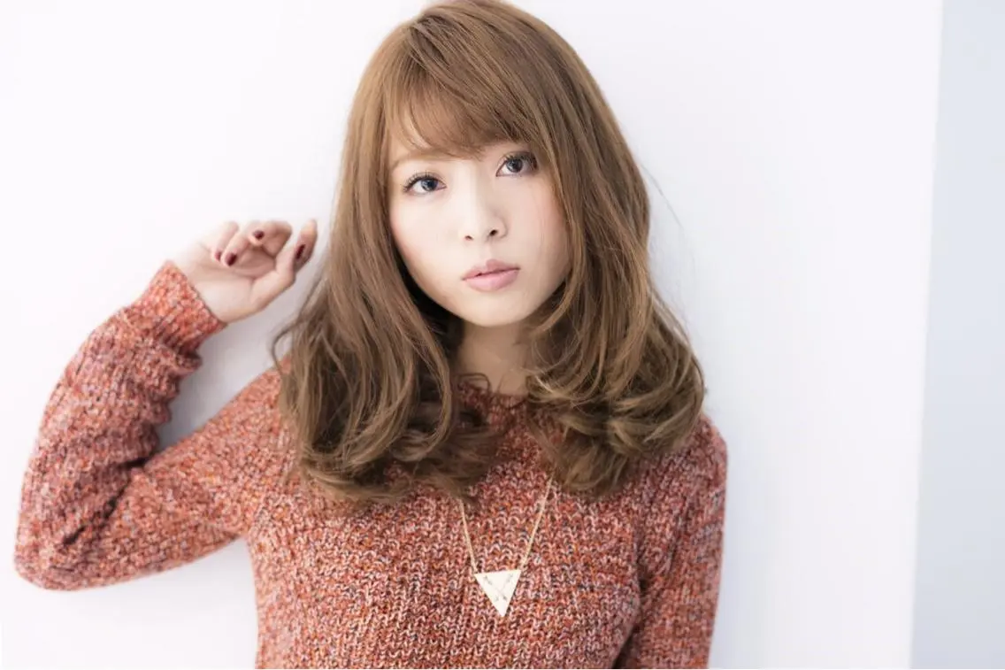 ミディアム カラー パーマ ヘアアレンジ メンズ キッズ ネイル マツエク・マツパ アイブロウ メンズハイライト 透明感カラー ハイライトカラー 眉カラー ハイライト Endearing 銀座/レイヤーカットのヘアスタイル